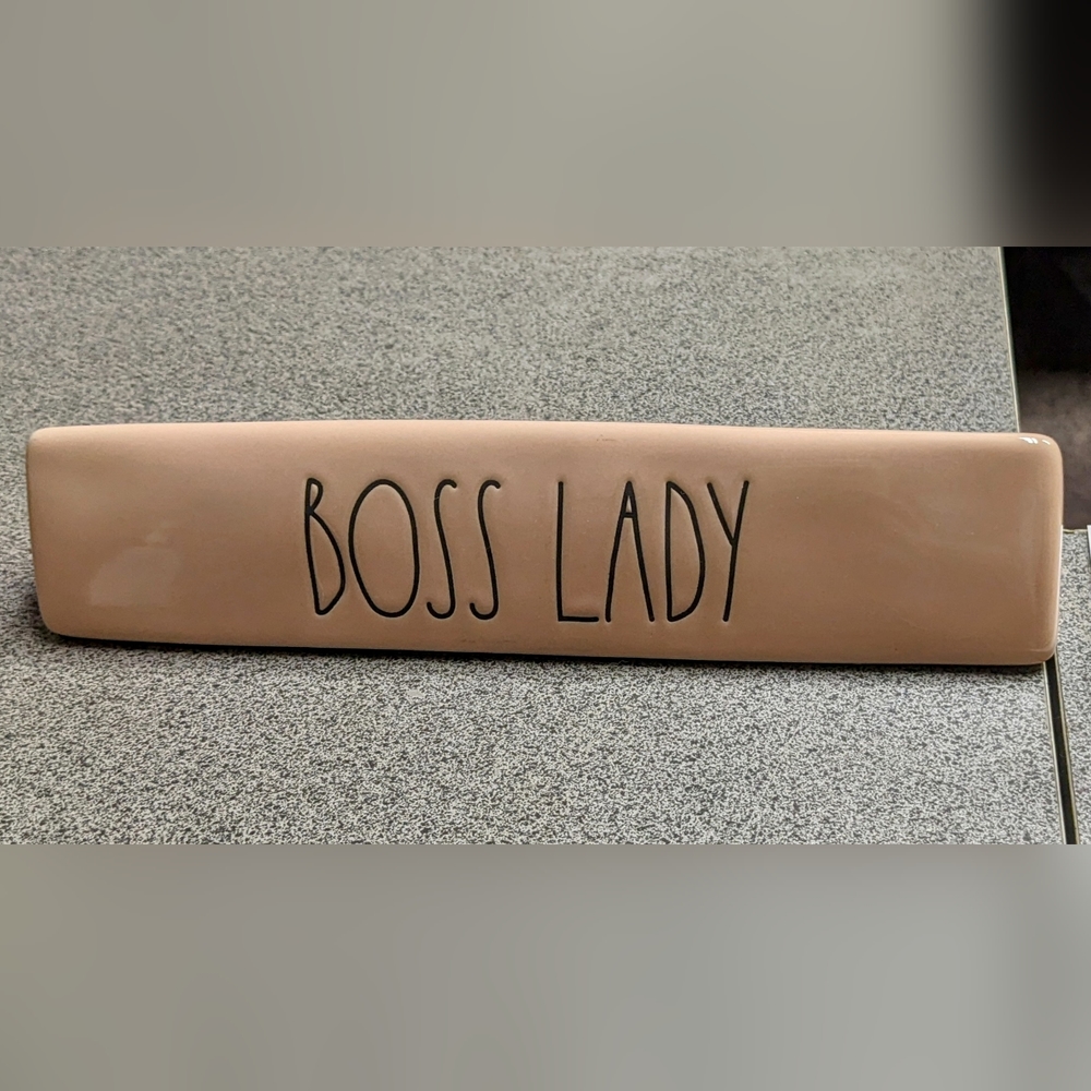 Rae Dunn boss lady desk sign - HTF